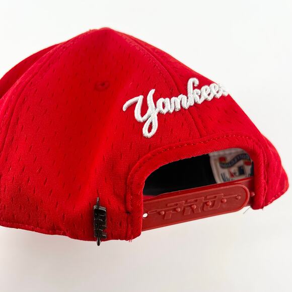 New York Yankees 1999 World Series red hat Pro Standard - Picture 8 of 12